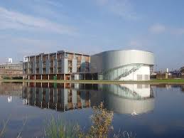 Graduation is an important occasion for students to celebrate academic achievement with their families, friends and university staff. Nottingham University Business School Wikipedia