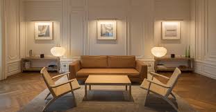 Tables are always in style because you need a place to display lamps, photos and decorative objects along with drinks and snacks; Cataloging The Modern Furnishings Of Apple Store Boardrooms 9to5mac