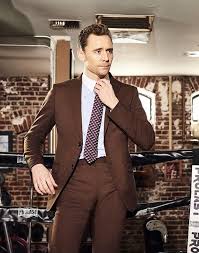 Taylor swift may have swooped tom hiddleston off his feet with her awesome dance moves, but before the two. Tom Hiddleston Page On Mit Bildern Hiddleston