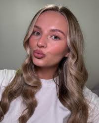 Amelia Shaw (@ameliagshaw) • Instagram photos and videos