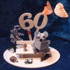 Geburtstag von vater oder mutter, der eigenen frau oder des mannes, von oma oder opa oder einem freund oder freundin möchte man ein wellness mit massagen, sauna und anderen annehmlichkeiten sind sehr entspannend und eignen sich sehr gut als geschenk zum 60. Zum 60 Geburtstag Geschenke Basteln Gutscheine Verschenken Geschenk Zum 60