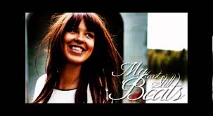 I looked away, the other day, growing up slowly. My Heart Still Beats Paroles Maria Mena Greatsong