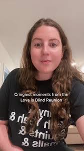 Lindsay Bueno's Instagram, Twitter & Facebook