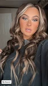 Ciara Cox's Instagram, Twitter & Facebook