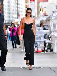 From ball caps to crop tops, this reality star turned mega model has us drooling over her killer style. Kendall Jenner Style Kendall Jenner S Best Outfits