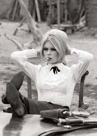 Brigitte wuchs zusammen mit ihrer am 5. Brigitte Bardot Grosse Gewicht Korperstatistik