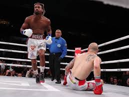 Чемпион мира по боксу по версии wbo в среднем весе деметриус андраде устроил словесную перепалку с чемпионом wbc, wba и wbo в суперсреднем весе саулем альваресом. Demetrius Andrade Toys With Maciej Sulecki In Decision Win