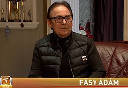 „nem túlzás kijelenteni, hogy felesége féltő unszolása mellett a gondviselés óvó kezei is közrejátszhattak abban, hogy még éppen időben kiderült a baj. Advent Elso Vasarnapjan Fasy Adameknal Is Megkezdodott A Karacsonyi Keszulodes