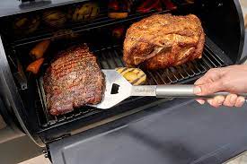 The set features a chef's spatula, grill tongs, silicone basting brush, eight corn holders, 5 skewers, cleansing brush, alternative brush head, and digital temperature fork. Buy Cuisinart Deluxe Grill Set 20 Piece Cgs 5020 Stainless Steel Online In Greece B013tr2enq