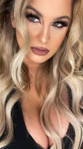 Hayley Dutton Barstool