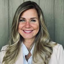 Dr. Rebekah Redmer (@RebekahRedmer)