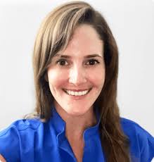 Amanda Gold's Instagram, Twitter & Facebook