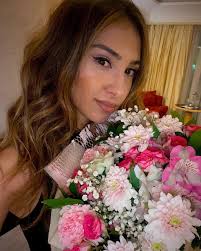 Hvala @meritroyalsplendid 🌸