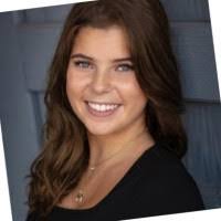 Vanessa Farrell's Instagram, Twitter & Facebook