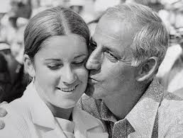 Tennis rivals Chris Evert and Martina Navratilova fought cancer together