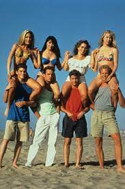 90210 is an american teen drama television series, developed by rob thomas, gabe sachs, and jeff judah, that aired from september 2, 2008, to may 13, 2013, on the cw. Beverly Hills 90210 Ist Das Comeback Der Kultserie In Gefahr Gala De