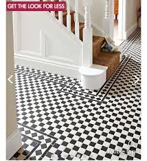 Black And White Diamond Pattern Vinyl Flooring Pin De Uriel Atangana Nnang Em Hall Em 2020 Piso Queimado Casas Ladrilho