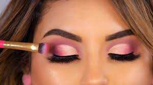 ¡por eso, toma nota de todos estos consejos! Como Aplicar Sombras Tutorial De Maquillaje Para Ojos De Noche I Roccibella Youtube