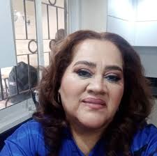 Y si… Doña Luisa también quiere hacer el trend de Cleopatra menos mal que  existe el trade con samsung. Pronto resultados #cleopatra #comedia #samsung  #trend