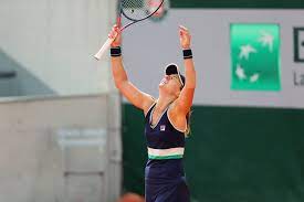 Follow the tennis match between nadia podoroska and. Steady Riser Argentina S Podoroska Clicks Into High Gear Roland Garros The 2021 Roland Garros Tournament Official Site