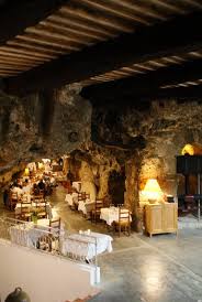 Restaurant La Grotte Trans En Provence Var A Restaurant In A Grotto How Cool Is That Provence France Provence Restaurant