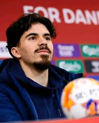 I think after yesterday we (and by we I mean the team and the fans) can be  confident about getting positive results against Arsenal in the league and  Spurs in the cup.