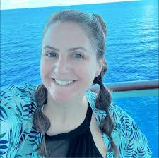 Who can do face paint