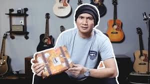 Netizen duga anji adalah musisi an yang tersandung. Konsumsi Ganja Anji Ditangkap Polisi
