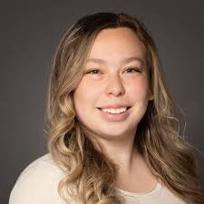 Haley Draper's Instagram, Twitter & Facebook