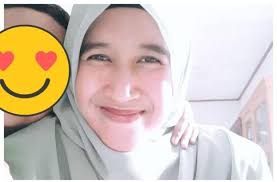 Kali ini ia mengunggah beberapa video yang memperlihatkan kemampuan sang putra, mizyan haziq abdillah sedang adzan dan mengaji. Cerai Dari Ustaz Abdul Somad Pekerjaan Mantan Istri Jadi Omongan Matamata Com