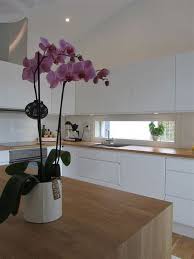 Since 2021 kitchen design ideas need to be freed from furniture above the lower cabinet, choose appliances such as microwave ovens, etc. 25 Modern Kitchen Countertop Ideas 2021 Fresh Designs For Your Home Modern Oak Kitchen Replacing Kitchen Countertops Modern Kitchen