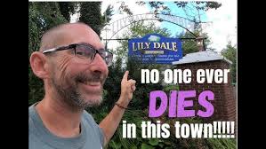 Lily Dale New York Spiritual Medium Community Inspirational Stump