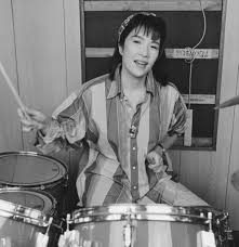 メタル好きで学生時代はドラマーだった高市早苗