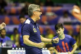 Renan dal zotto (born july 19, 1960) is a brazilian former volleyball player who competed in three editions of the summer olympics and currently head coach of brazil men's national volleyball team. Renan Dal Zotto E Traqueostomizado E Se Recupera Da Covid 19