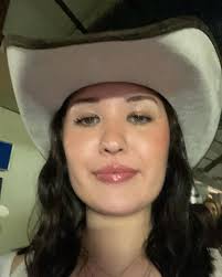 Jazmin Arnold (@babiejazz) • Instagram photos and videos