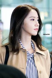 Girls' Generation Yoona is considered one of the top beauties in South  Korea. What would you guys rate her? : r/VindictaRateCelebs