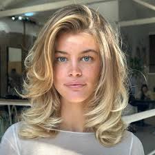 Whitney Pierce (whitneybpierce)