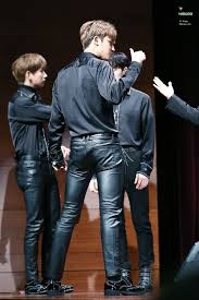 Guys In Leather Pants Hero626 Mingyu Seventeen Mens Leather Pants Leather Pants Mens Leather Clothing
