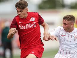 W przeciwieństwie do poprzednich klubów, rb leipzig nie nosiła nazwy korporacyjnej. Ueuoppwyy3zpnm