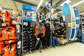 Wir haben großartige decathlon plochingen prospekte und angebote, die dir erstaunliche rabatte auf waren wie adidas, handschuhe, sporttasche, hose, medium verschaffen. Decathlon Deutschland Se Co Kg In Plochingen In Das Ortliche