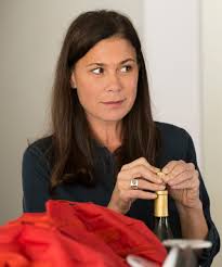 View diane jung's profile on linkedin, the world's largest professional community. The Affair Season 4 Premiere Recap Solloways In La