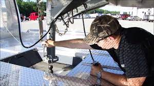 This product is no longer available. How To Hook Up A Gooseneck Trailer For Safe Towing Youtube
