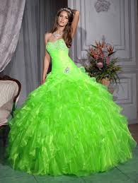 I Would Wear This As My Wedding Dress I Love Line Green Way Too Much Lime Green Quinceanera Dress Robe De Mariee Robes De Gala Robe De Mariee Princesse