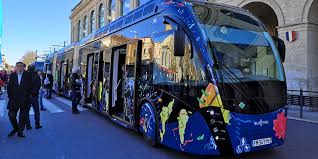 Qui sera le partenaire informatique de nimes cette année is l'a ete mais l'an dernier on le savoit dejà sur la feuille de presentation or cette année rien ao se. Le Trambus Nimois Vise Les 28000 Passagers Par Jour