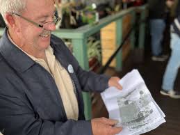 Group 16 rugby league teams share beers and stories at Old Boys reunion