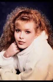 Mae Biggs's Instagram, Twitter & Facebook