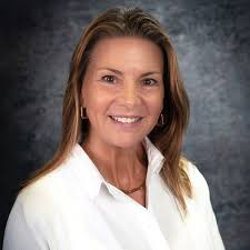 Kelli Usher's Instagram, Twitter & Facebook