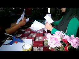 Hasilkan satu lakaran ukiran hiasan dinding bermotifkan flora dimensi baharu dengan menggunakan rupa organik dan geometri berdasarkan contoh subjek matter. Bunga Simple Hiasan Pentas Youtube