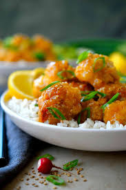 This Crispy Baked Cauliflower In Chinese Lemon Sauce Is A Vegan Version Of The Chinese Restaura Baked Cauliflower Vegan Chinese Food Vegetarian Chinese Recipes