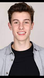 This Photo Is Just Shawn Mendes Everyone Thinks That Half Of It Is Shawn And Half Is Cameron Dallas
